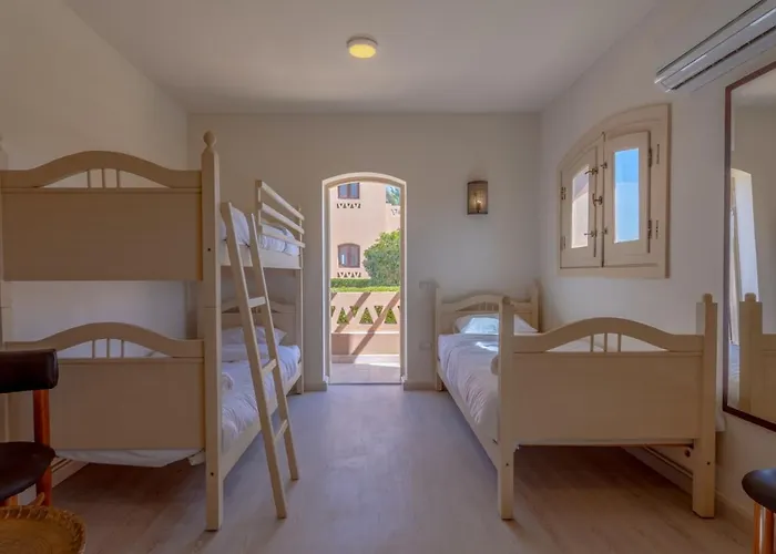 Elegant With A Star-shaped Swimming Pool In West Golf El Gouna & Lagoon *