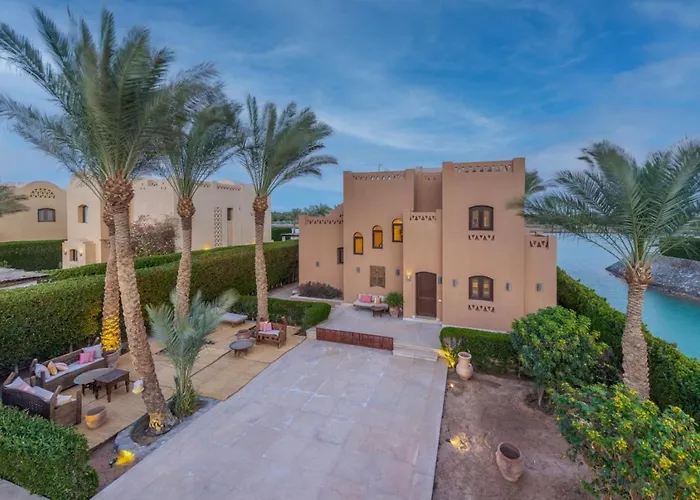 Elegant With A Star-shaped Swimming Pool In West Golf El Gouna & Lagoon الغردقة
